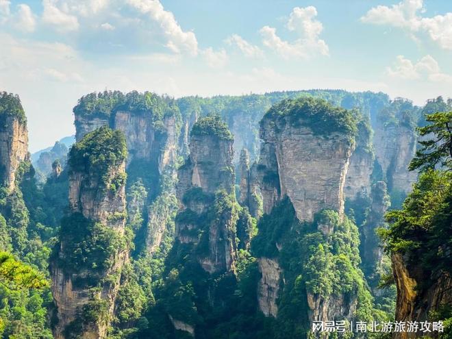 五天！人均1000元+毕业季限定玩法j9九游会登录毕业旅行张家界凤凰古城(图3)