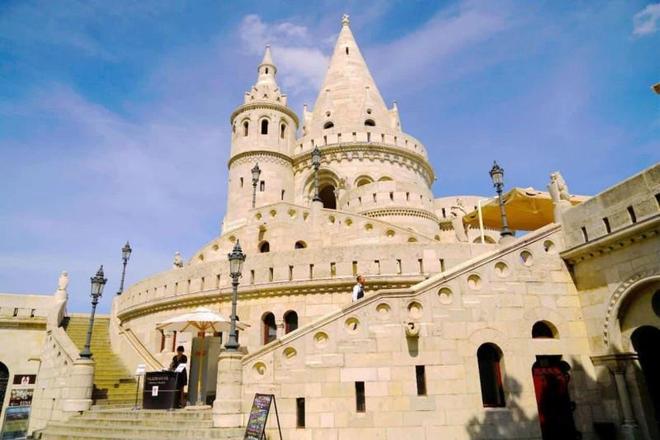 文旅游团：为老年人量身打造的欧洲轻松旅游方式j9九游真人游戏第一平台维京游轮欧洲高端中(图3)